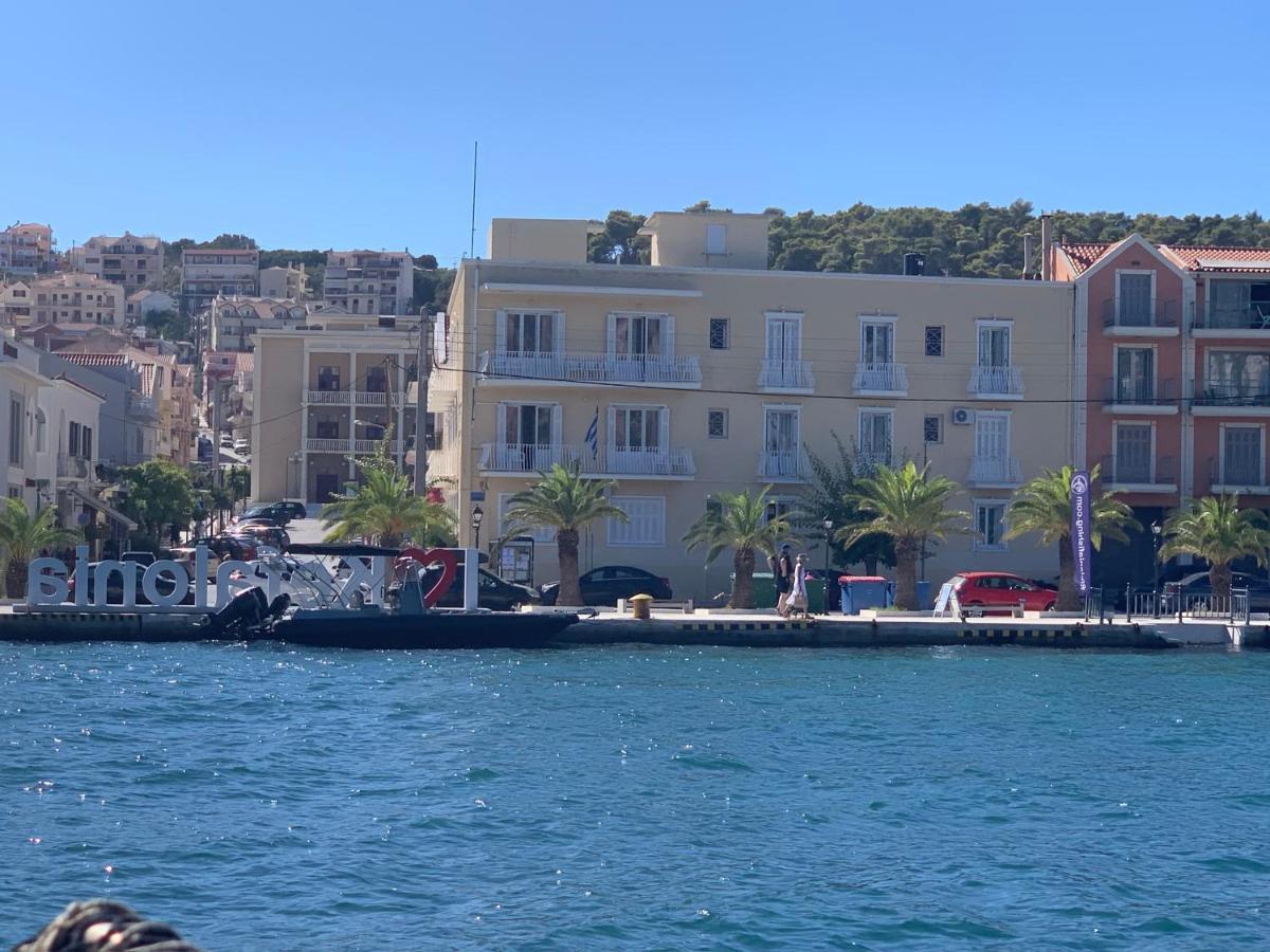 Rouchotas Apartments Аргостолион Екстериор снимка