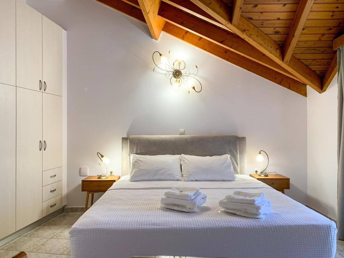 Rouchotas Apartments Аргостолион Екстериор снимка