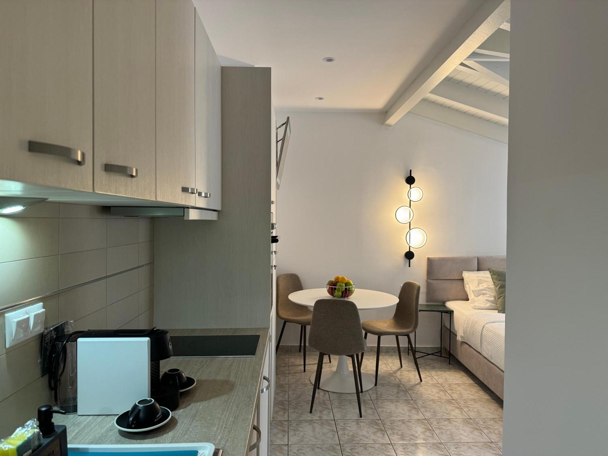 Rouchotas Apartments Аргостолион Екстериор снимка